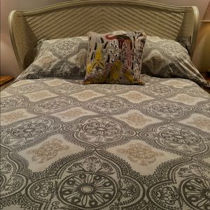 Beautiful King Duvet Cover & King Pillow Shams